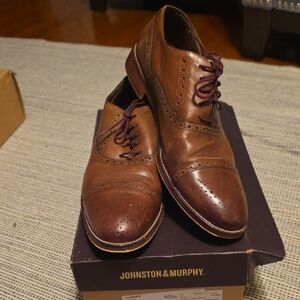 Johnston & Murphy Tan Oxford Shoes with Purple Laces